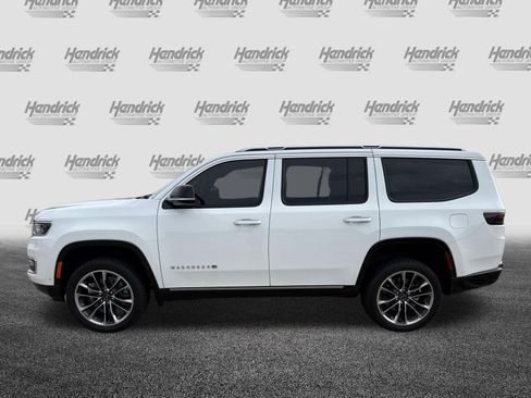 Used 2023 Jeep Wagoneer Series III w/ Premium Group I AWD/4WD image 7