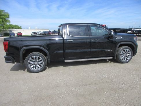 New 2026 GMC Sierra 1500 Denali w/ Denali Reserve Package AWD/4WD image 3