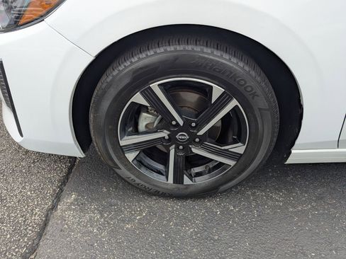 Used 2024 Nissan Sentra SV image 24