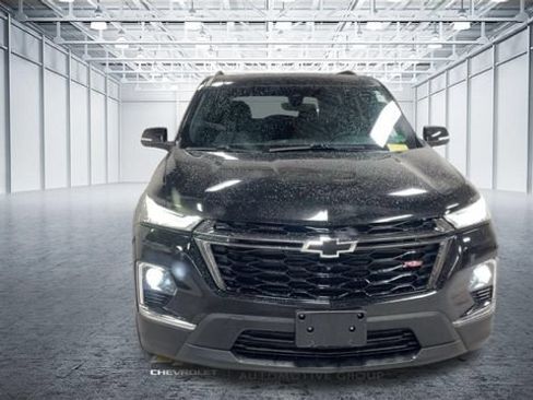 Used 2023 Chevrolet Traverse RS FWD image 6