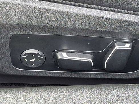 Used 2024 BMW M240i xDrive Coupe w/ Premium Package image 27