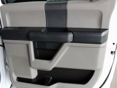 Used 2022 Ford F250 XL w/ STX Appearance Package AWD/4WD image 16