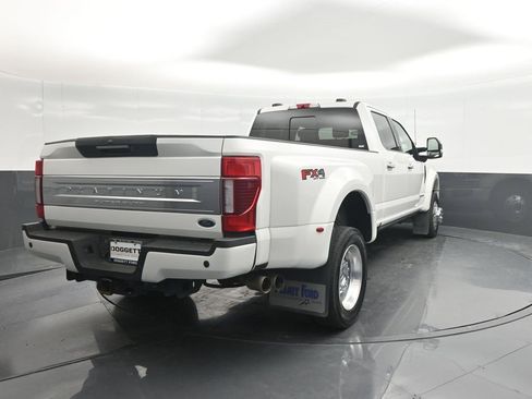 Used 2022 Ford F450 Platinum w/ FX4 Off-Road Package image 26