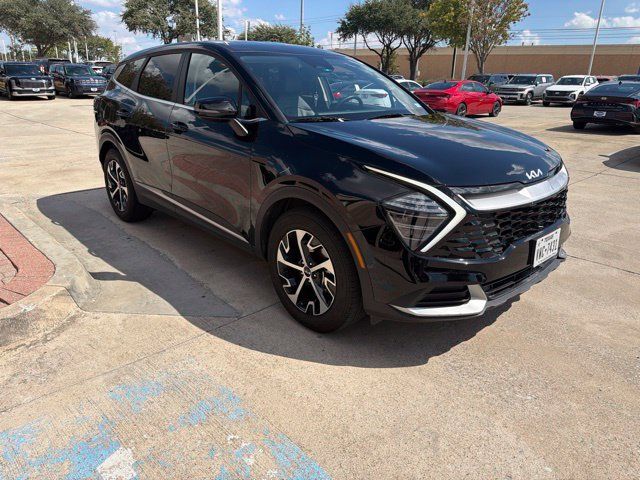 Certified 2025 Kia Sportage EX FWD image 3