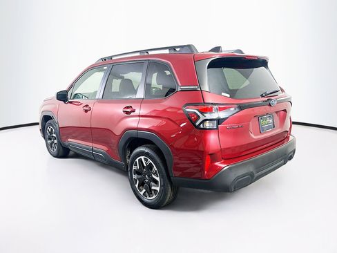 Used 2025 Subaru Forester Premium AWD/4WD image 5