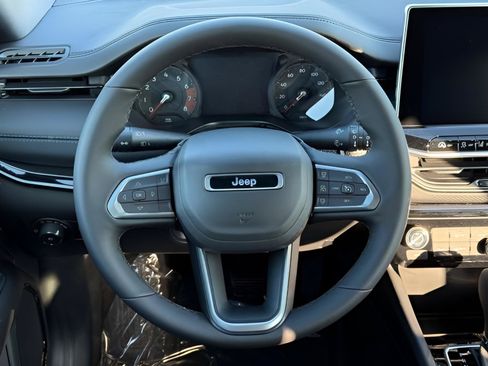 New 2026 Jeep Compass Limited AWD/4WD image 12