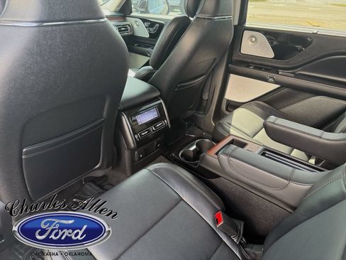 Used 2024 Lincoln Aviator Reserve w/ Equipment Group 201A AWD/4WD image 14