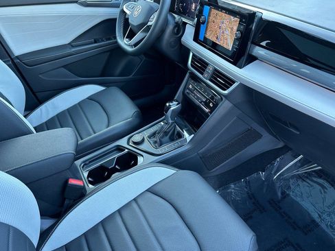 New 2026 Volkswagen Taos SEL image 15