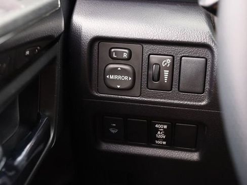 Used 2019 Toyota 4Runner TRD Off-Road Premium AWD/4WD image 21