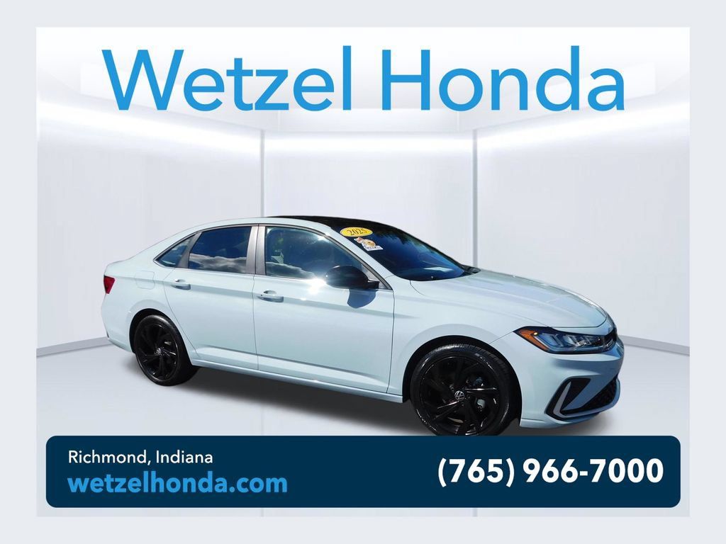 Used 2025 Volkswagen Jetta SE FWD 360° Tour