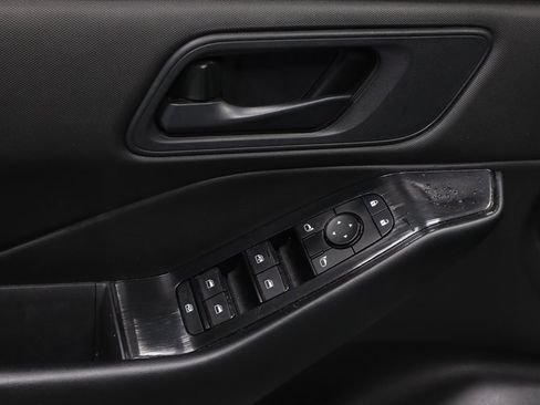 Certified 2024 Nissan Rogue S image 23