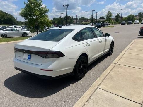 New 2025 Honda Accord SE image 4