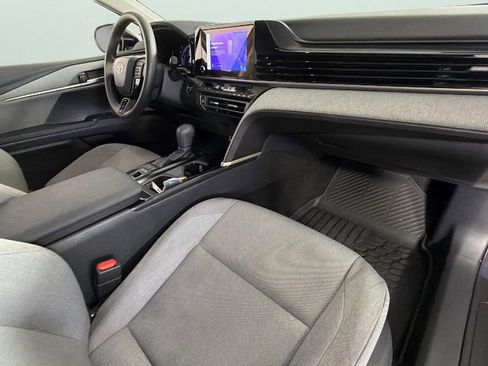 Used 2026 Toyota Camry LE w/ Convenience Package image 35