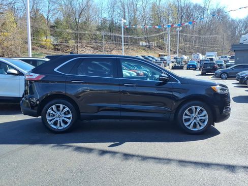 Certified 2023 Ford Edge Titanium w/ Equipment Group 301A AWD/4WD image 9