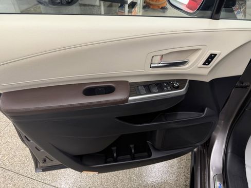 Certified 2021 Toyota Sienna Platinum image 8