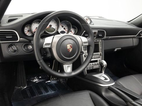 Used 2005 Porsche 911 Carrera S image 6