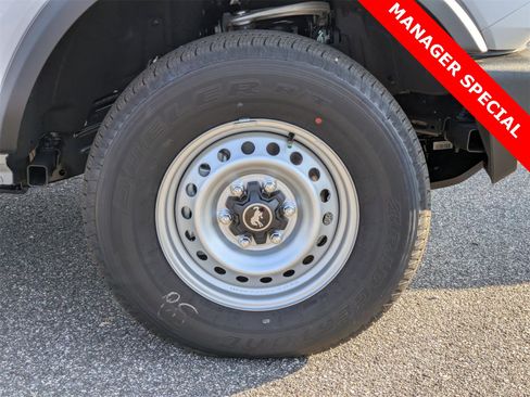 New 2025 Ford Bronco 4-Door image 11