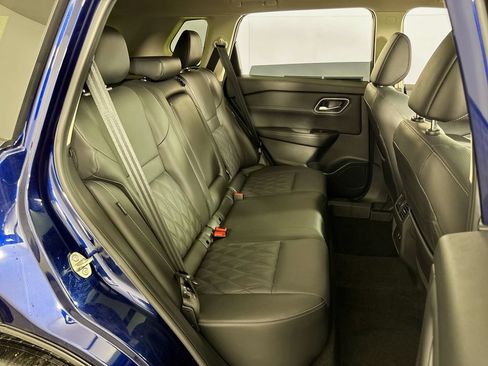 Used 2024 Nissan Rogue Platinum FWD image 35