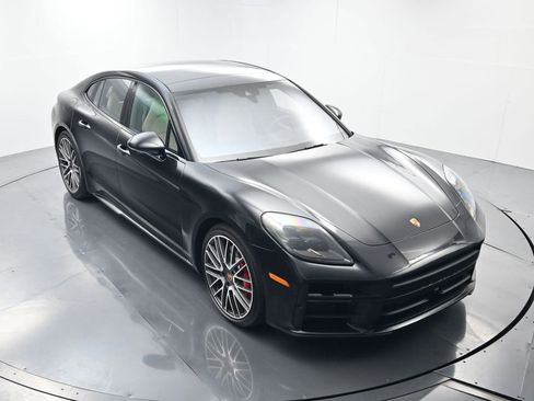 Certified 2026 Porsche Panamera GTS image 42