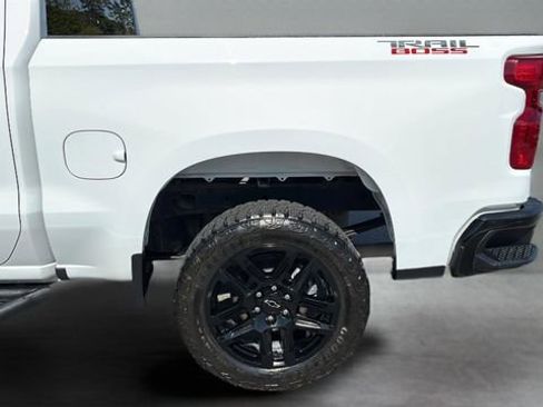 Used 2024 Chevrolet Silverado 1500 Custom Trail Boss w/ LPO, Dark Essentials Package image 39