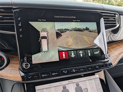 New 2024 Jeep Grand Wagoneer Series III image 17