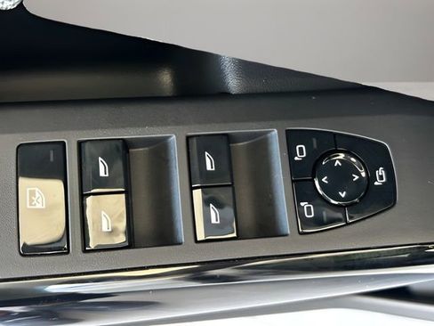 Used 2026 BMW X3 xDrive30 w/ Premium Package image 15