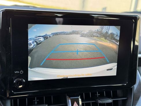 Certified 2025 Toyota Corolla LE image 4