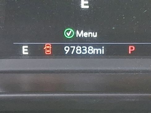 Used 2021 Chevrolet Tahoe Z71 w/ Z71 Off-Road Package image 22