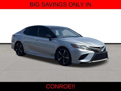Used 2019 Toyota Camry XSE w/ Driver Assist Package FWD image 3