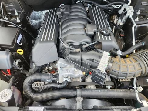 Used 2024 Dodge Durango SRT AWD/4WD image 32
