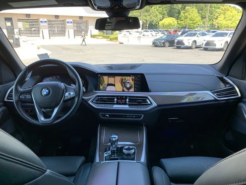 Used 2023 BMW X5 xDrive40i w/ Executive Package AWD/4WD image 30