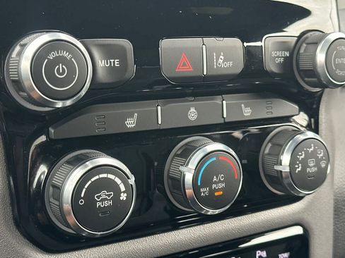 Used 2026 RAM 1500 Big Horn AWD/4WD image 22