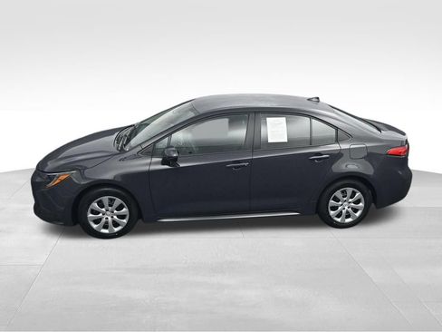 Used 2025 Toyota Corolla LE w/ Convenience Package FWD image 37