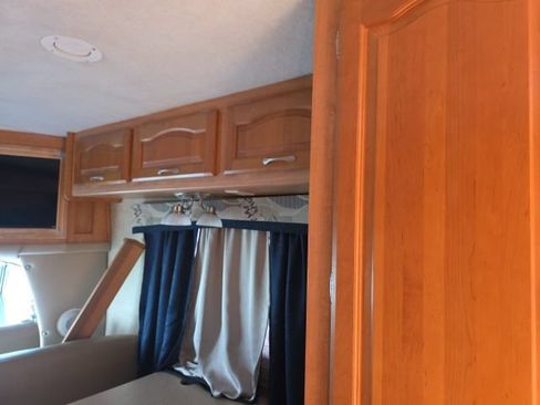 Used 2006 Ford E-450 and Econoline 450 RWD image 17