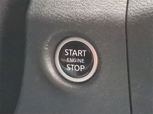 Used 2023 Nissan Frontier PRO-4X w/ Pro Convenience Package image 17