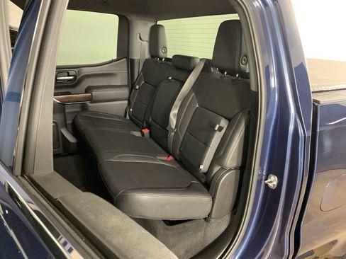 Used 2022 GMC Sierra 1500 SLT w/ Driver Alert Package II AWD/4WD image 32
