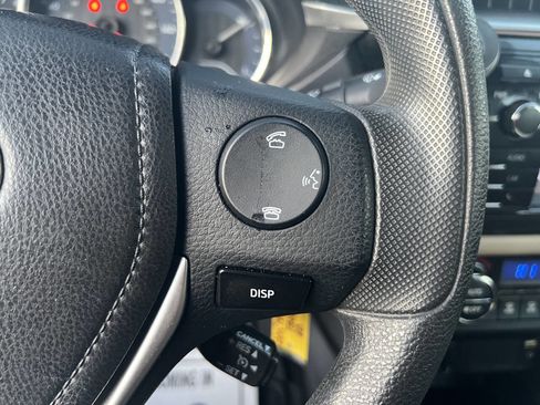 Used 2015 Toyota Corolla LE image 22