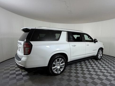 Used 2024 Chevrolet Suburban High Country w/ Max Trailering Package AWD/4WD image 4