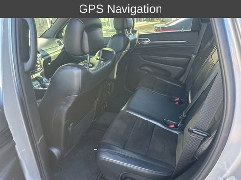 Used 2019 Jeep Grand Cherokee Altitude image 6