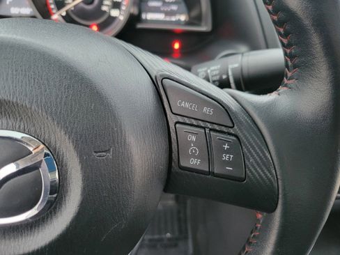 Used 2015 MAZDA MAZDA3 i Grand Touring FWD image 38
