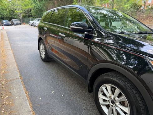 Used 2019 Kia Sorento L image 6