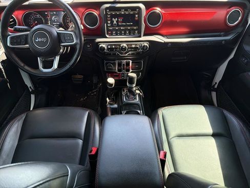 Used 2021 Jeep Wrangler Unlimited Rubicon AWD/4WD image 7