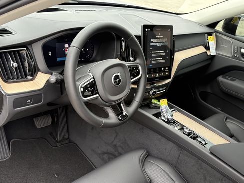 New 2026 Volvo XC60 B5 Ultra w/ Protection Package Premier image 13