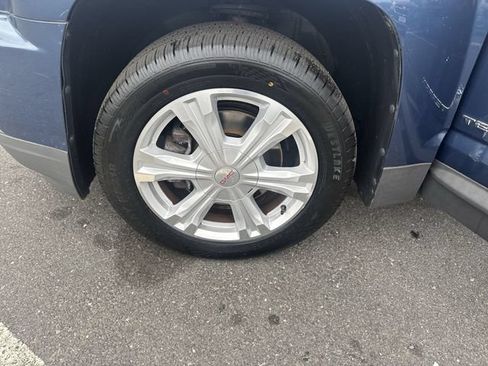 Certified 2017 GMC Terrain SLE FWD image 28