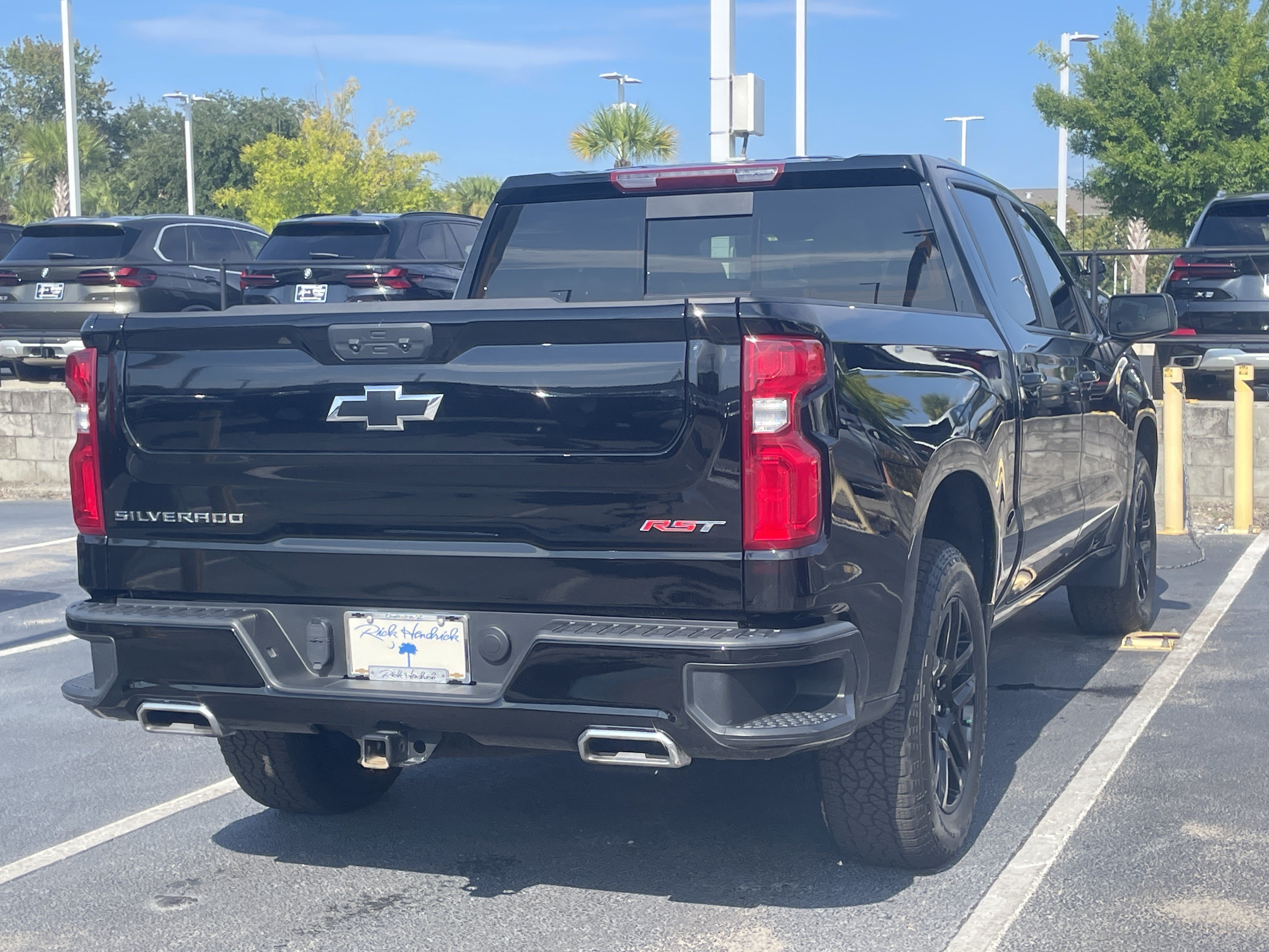 Used 2025 Chevrolet Silverado 1500 RST AWD/4WD image 12