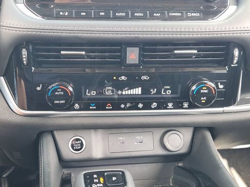 Used 2023 Nissan Rogue SL w/ SL Premium Package FWD image 14
