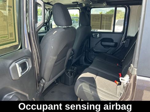 Used 2021 Jeep Wrangler Unlimited Sport AWD/4WD image 33