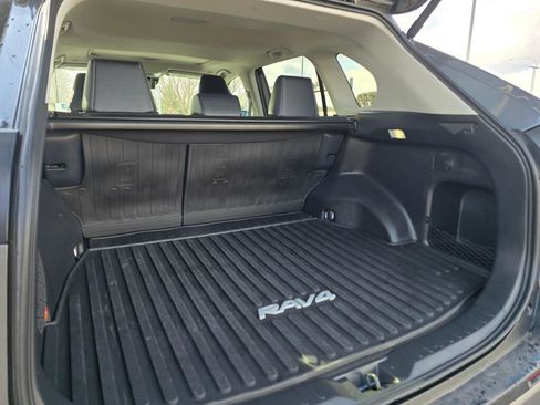 Used 2025 Toyota RAV4 Limited w/ Advanced Technology Package image 22