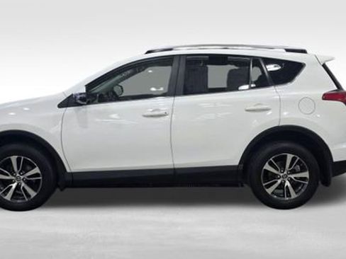 Used 2018 Toyota RAV4 XLE image 2