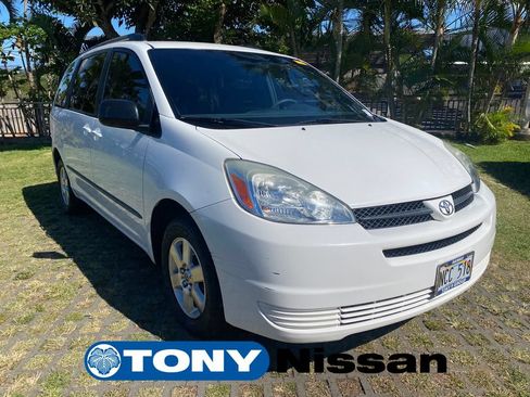 Used 2004 Toyota Sienna CE FWD image 2